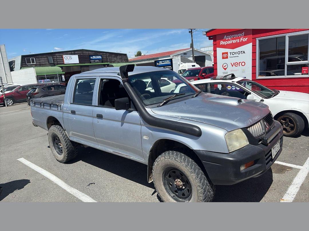 Photo '8' of Mitsubishi Triton TD Dble CAB Photo '8' of Mitsubishi Triton TD Dble CAB