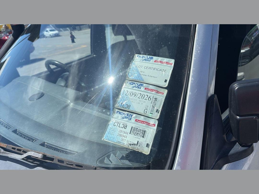 Photo '14' of Mitsubishi Triton TD Dble CAB Photo '14' of Mitsubishi Triton TD Dble CAB