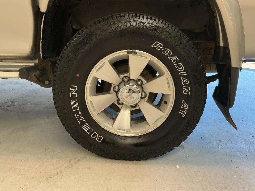 Photo '11' of Mitsubishi Triton Photo '11' of Mitsubishi Triton