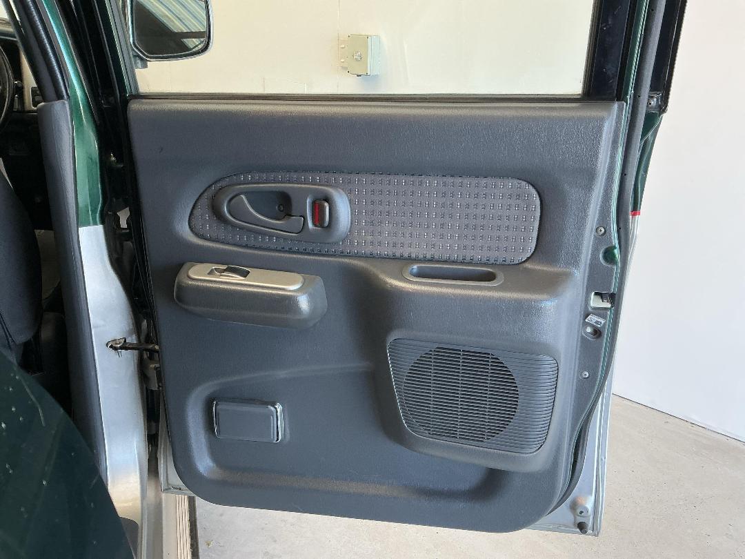 Photo '19' of Mitsubishi Triton Photo '19' of Mitsubishi Triton