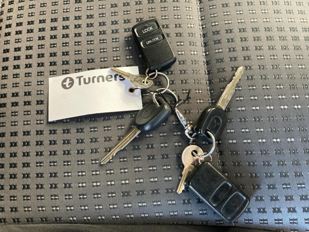 Photo '22' of Mitsubishi Triton Photo '22' of Mitsubishi Triton