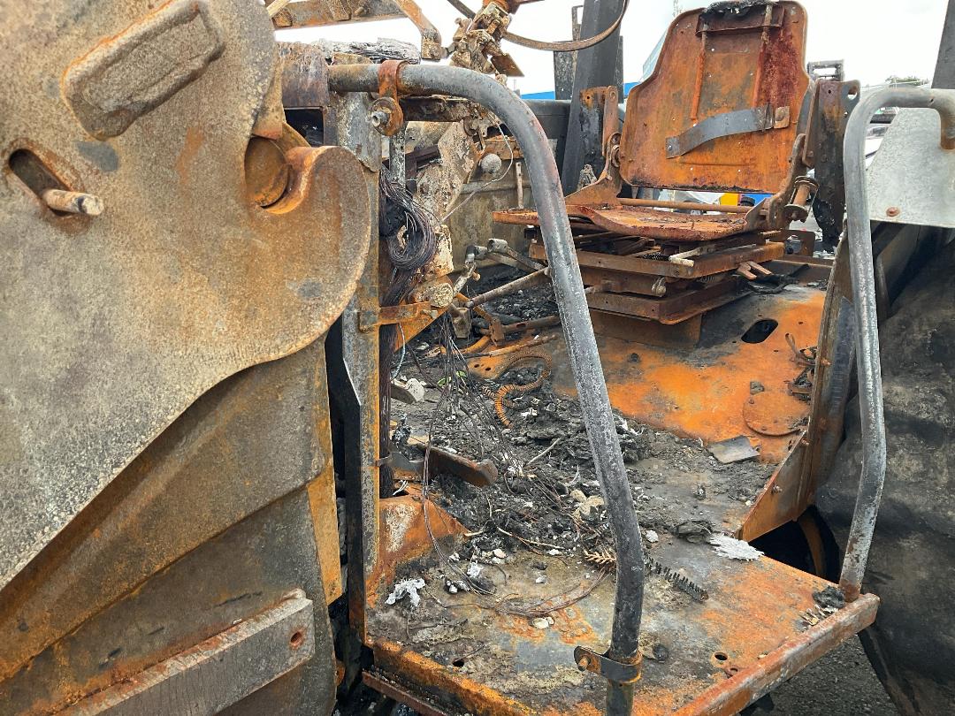 Photo '21' of New Holland TL90 Excavator