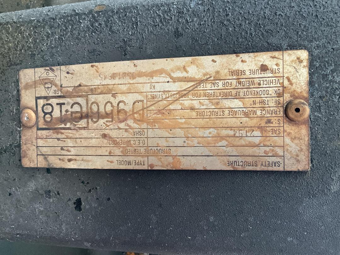 Photo '24' of New Holland TL90 Excavator