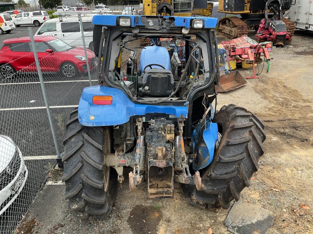 Photo '5' of New Holland TS100SR Tractor Photo '5' of New Holland TS100SR Tractor