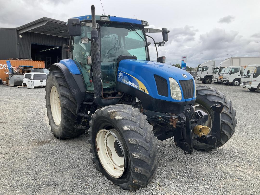 Photo '5' of NEW HOLLAND TS135A Tractor Photo '5' of NEW HOLLAND TS135A Tractor