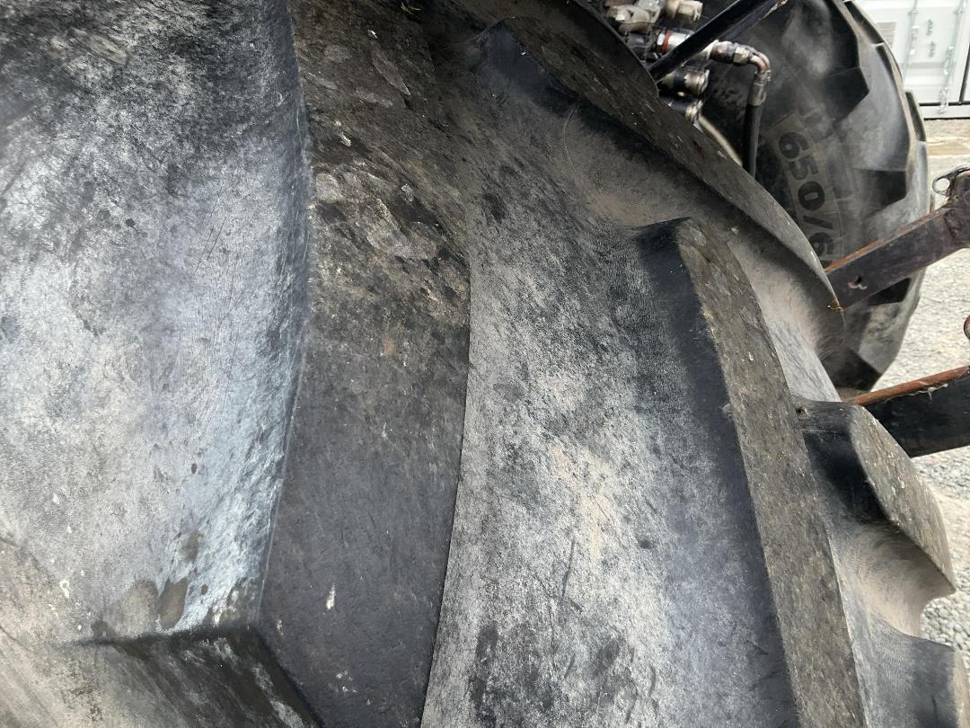 Photo '24' of NEW HOLLAND TS135A Tractor Photo '24' of NEW HOLLAND TS135A Tractor