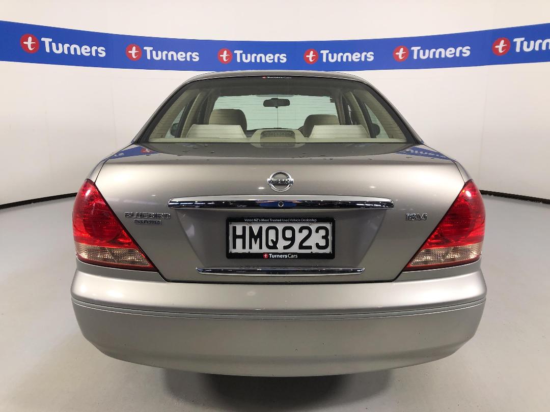 Photo '6' of Nissan Bluebird