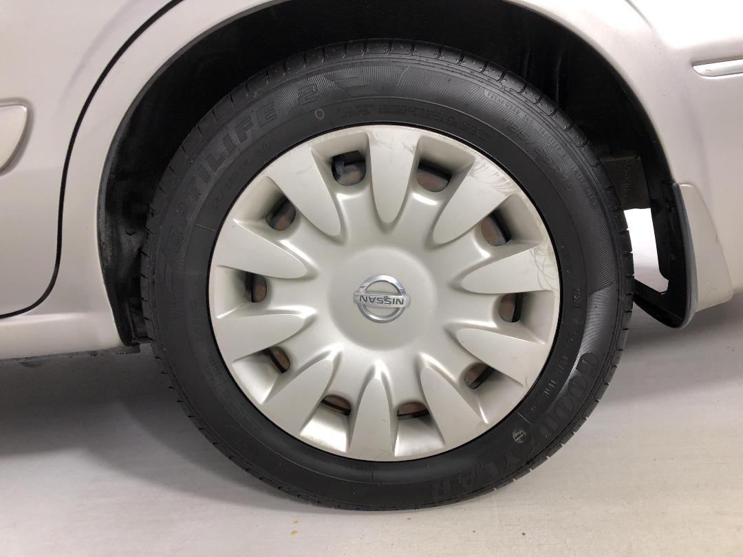 Photo '11' of Nissan Bluebird