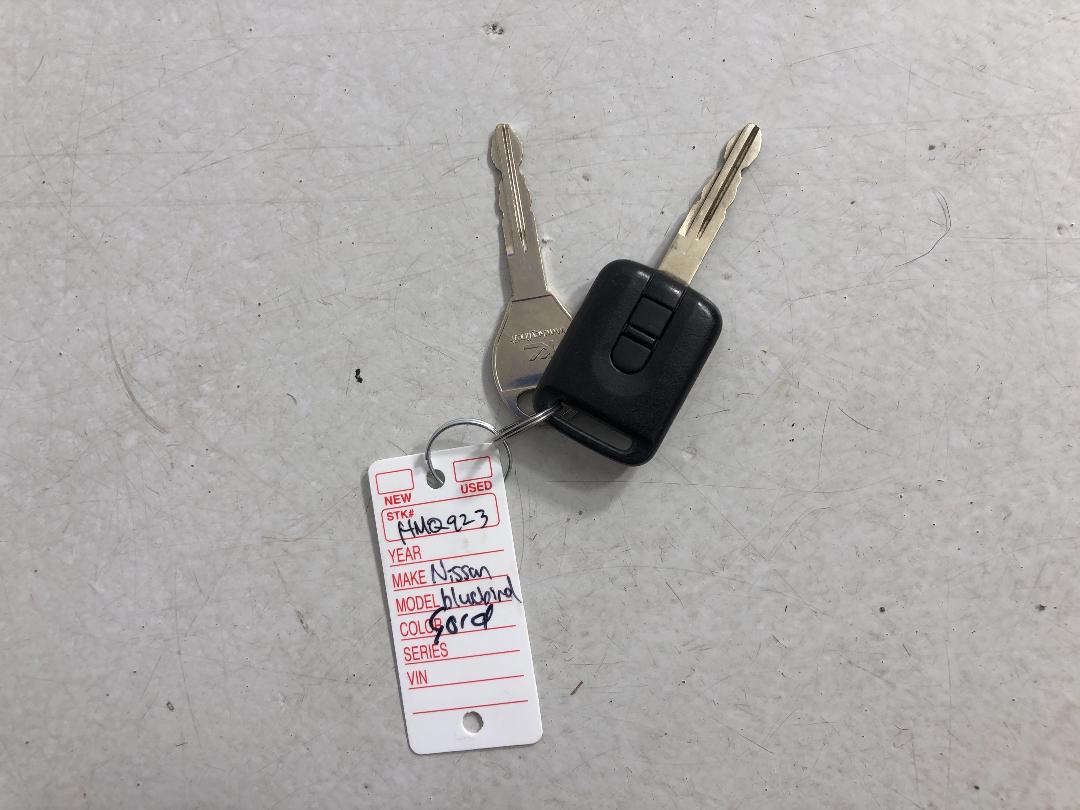 Photo '22' of Nissan Bluebird