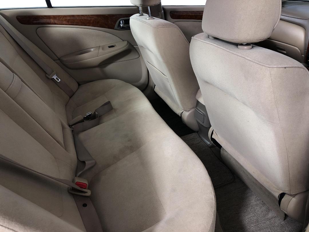 Photo '20' of Nissan Bluebird