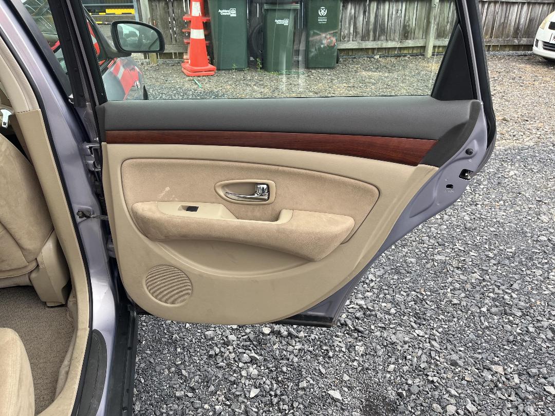 Photo '17' of Nissan Bluebird Sylphy Photo '17' of Nissan Bluebird Sylphy