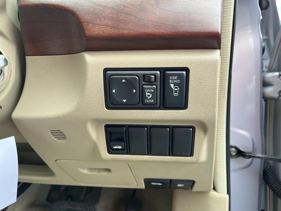 Photo '24' of Nissan Bluebird Sylphy Photo '24' of Nissan Bluebird Sylphy