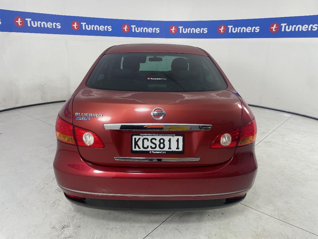 Photo '6' of Nissan Bluebird