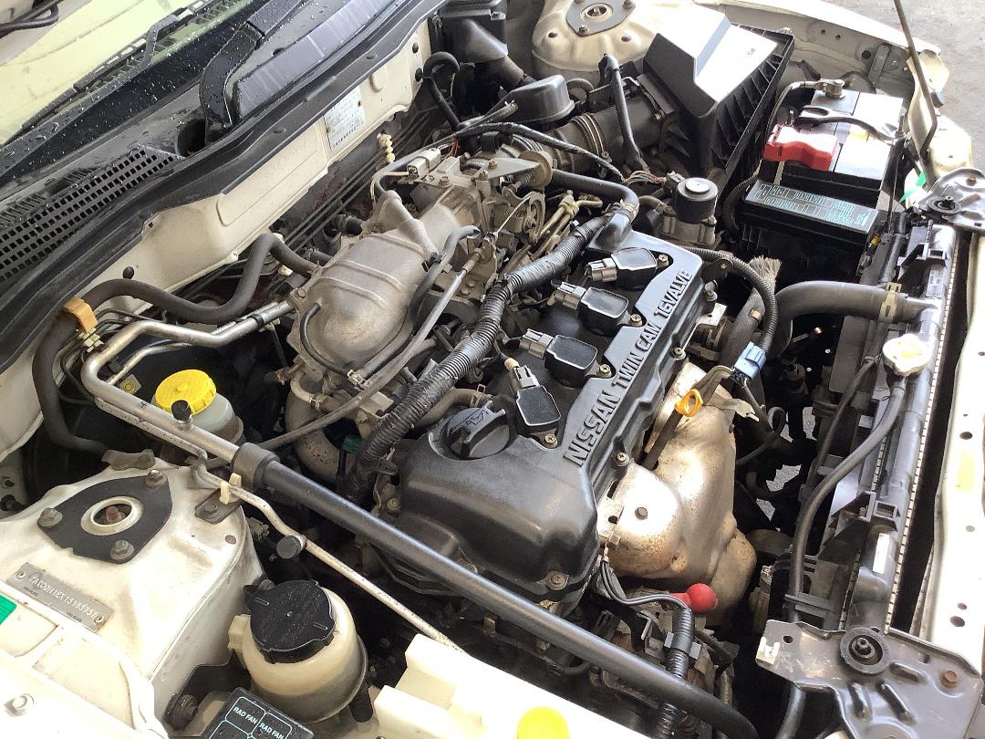 Photo '12' of Nissan Bluebird