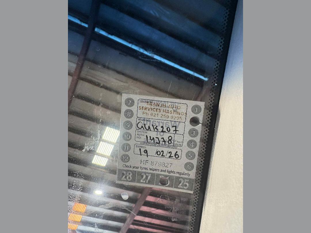 Photo '8' of Nissan Bluebird Sylphy