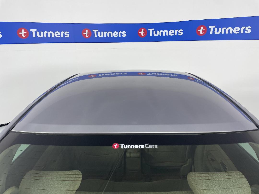 Photo '30' of Nissan Bluebird Photo '30' of Nissan Bluebird