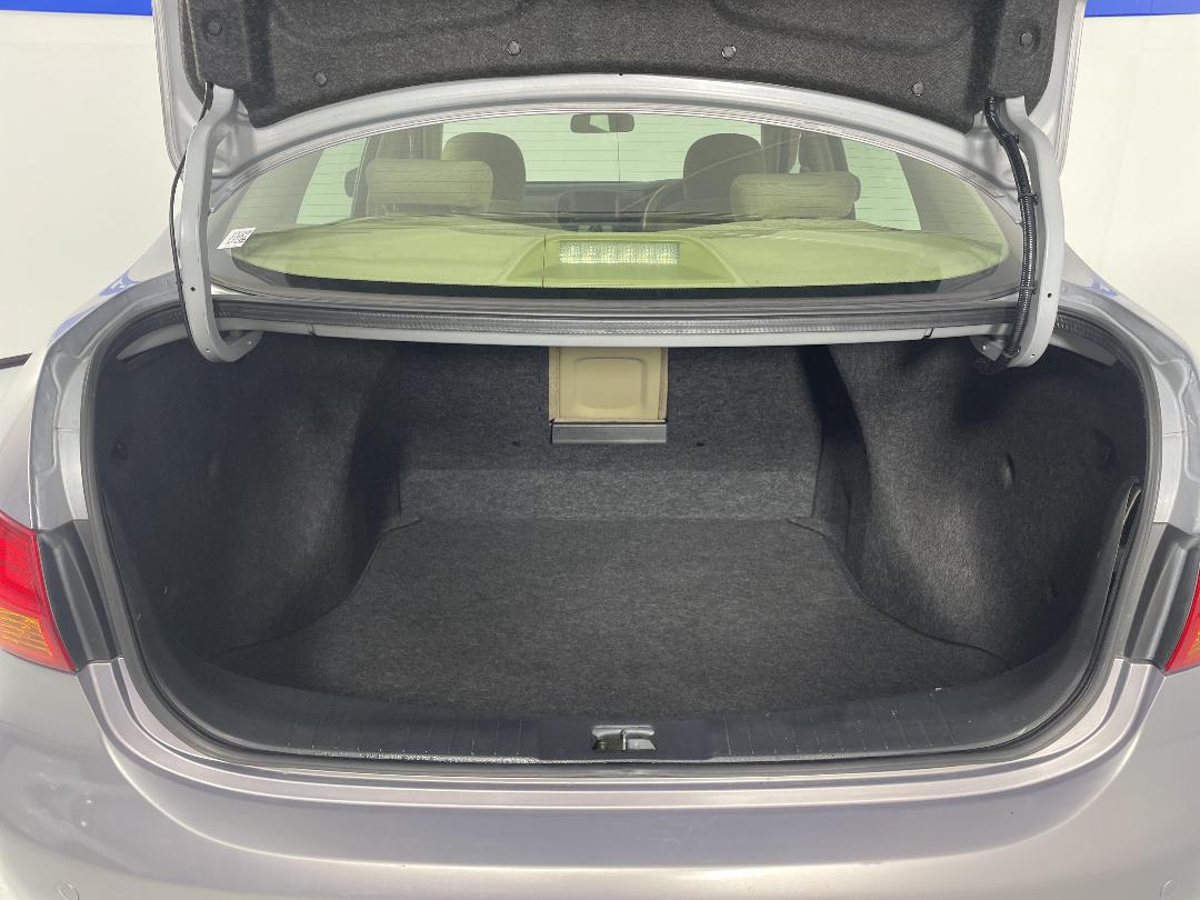 Photo '14' of Nissan Bluebird Photo '14' of Nissan Bluebird