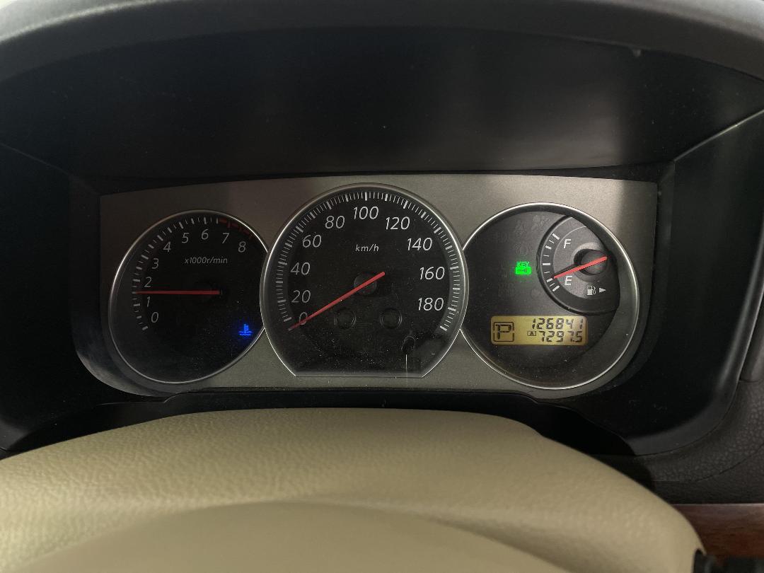 Photo '21' of Nissan Bluebird Photo '21' of Nissan Bluebird