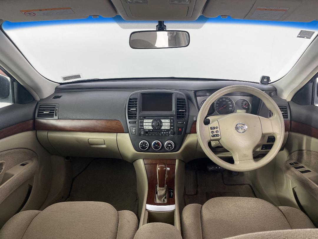 Photo '17' of Nissan Bluebird Photo '17' of Nissan Bluebird