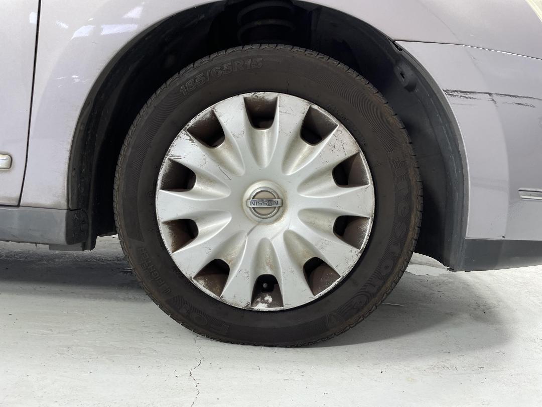 Photo '9' of Nissan Bluebird Photo '9' of Nissan Bluebird