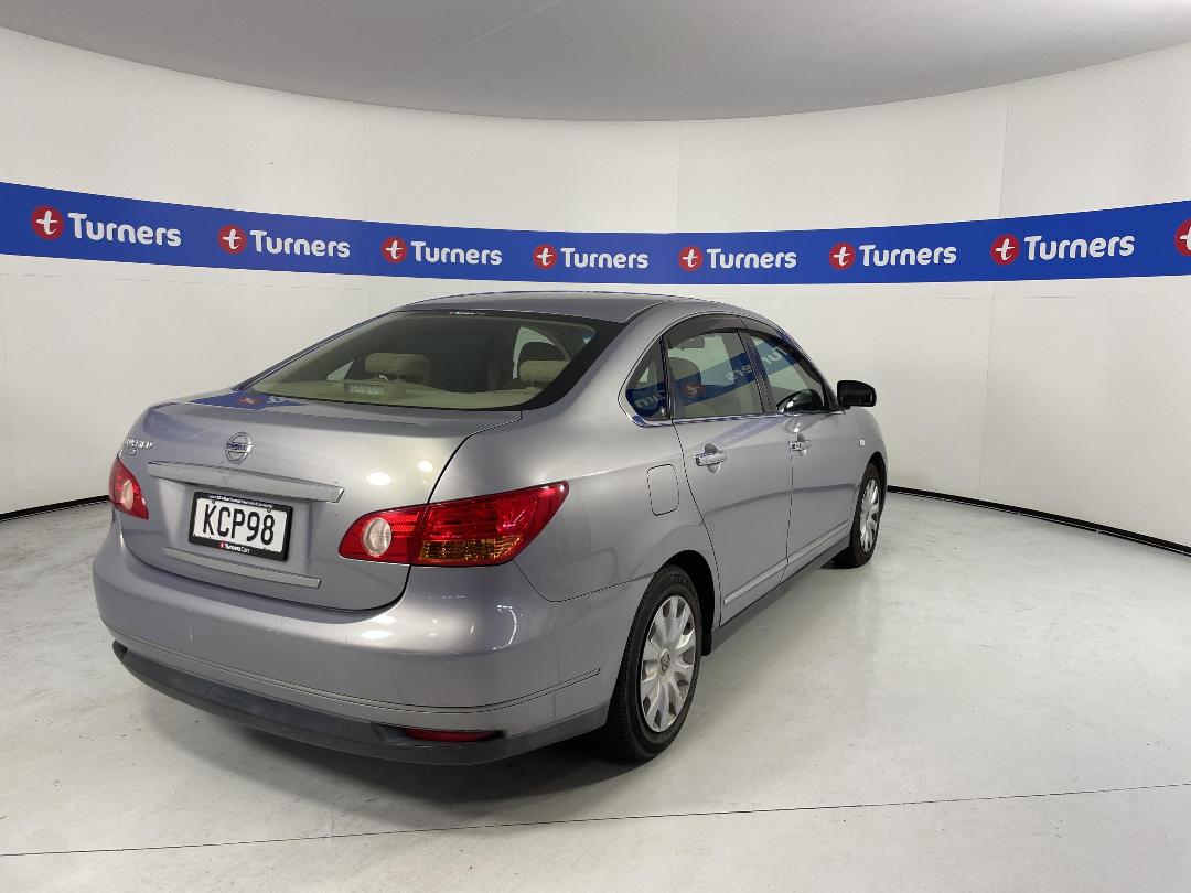 Photo '7' of Nissan Bluebird Photo '7' of Nissan Bluebird