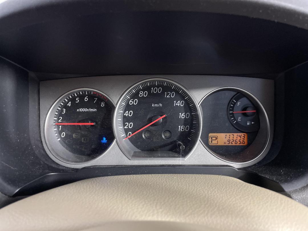 Photo '21' of Nissan Bluebird Photo '21' of Nissan Bluebird