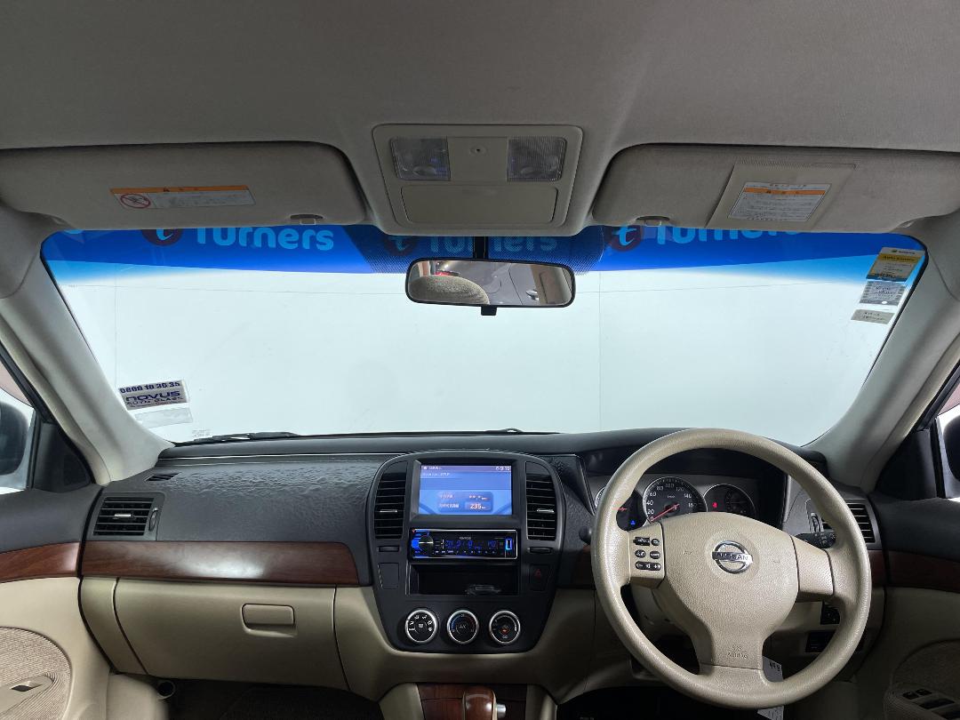 Photo '17' of Nissan Bluebird Photo '17' of Nissan Bluebird