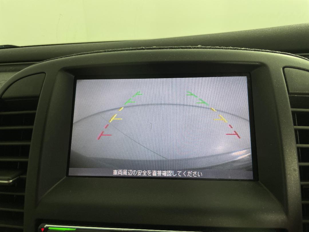 Photo '23' of Nissan Bluebird Photo '23' of Nissan Bluebird