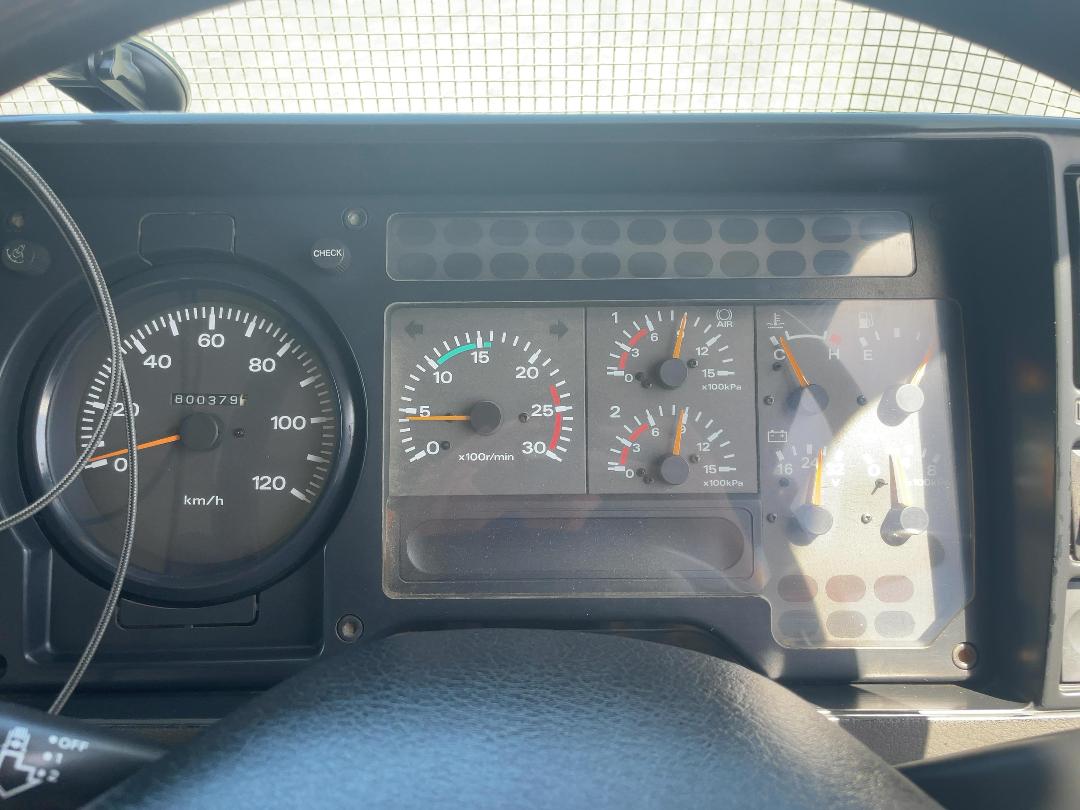 Photo '15' of Nissan Diesel CW400S Tipper Photo '15' of Nissan Diesel CW400S Tipper