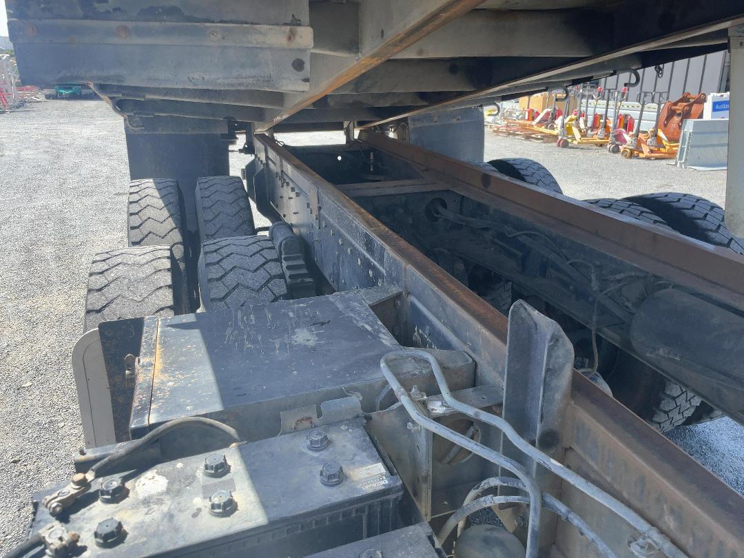 Photo '24' of Nissan Diesel CW400S Tipper Photo '24' of Nissan Diesel CW400S Tipper