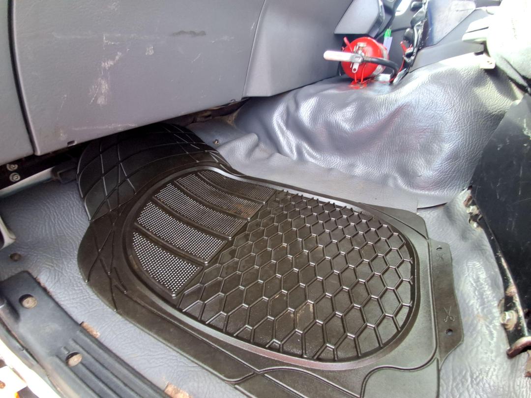 Photo '25' of Nissan Diesel CW400S Tipper