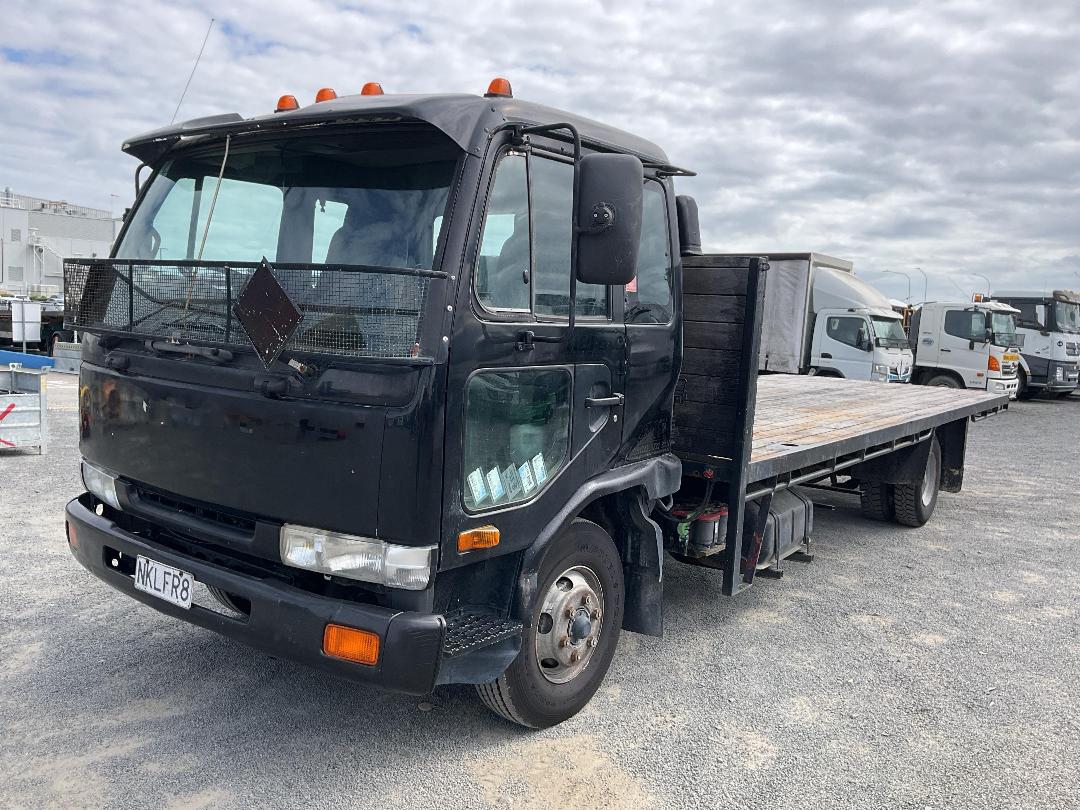 Photo '9' of Nissan Diesel MK235 Flat Deck