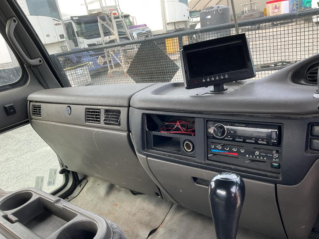 Photo '17' of Nissan Diesel MK235 Flat Deck