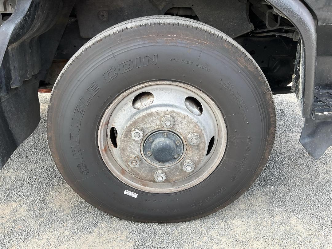 Photo '34' of Nissan Diesel MK235 Flat Deck