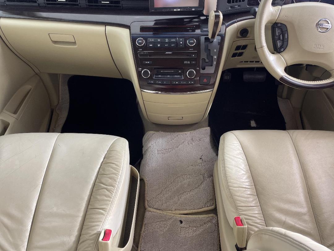 Photo '18' of Nissan Elgrand