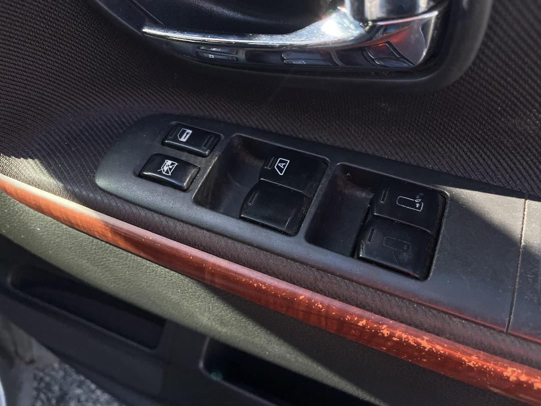 Photo '19' of Nissan Elgrand Photo '19' of Nissan Elgrand