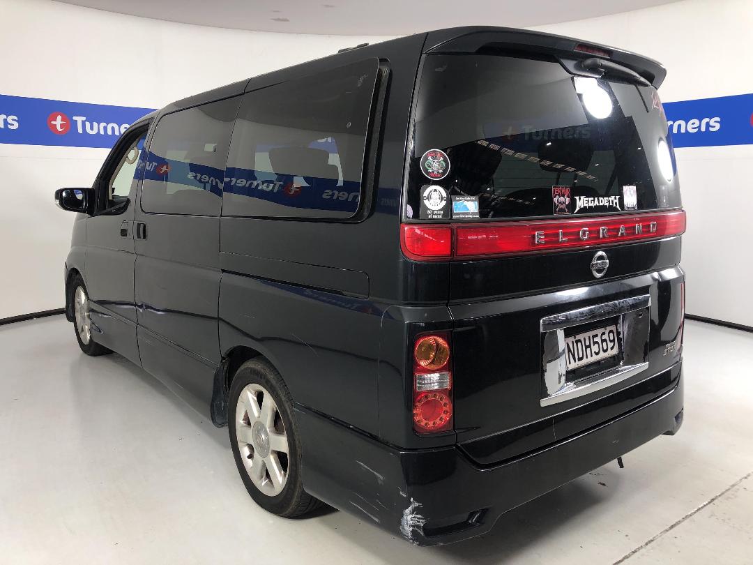 Photo '10' of Nissan Elgrand Highway Star