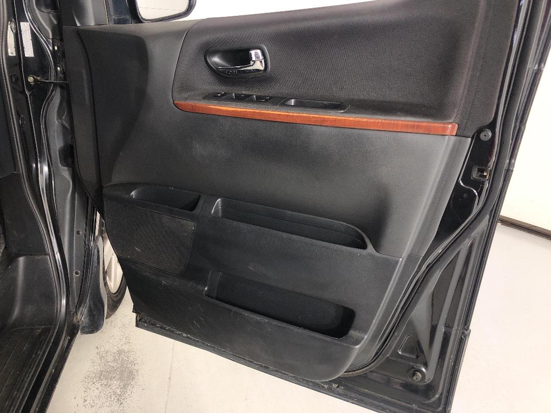 Photo '13' of Nissan Elgrand Highway Star