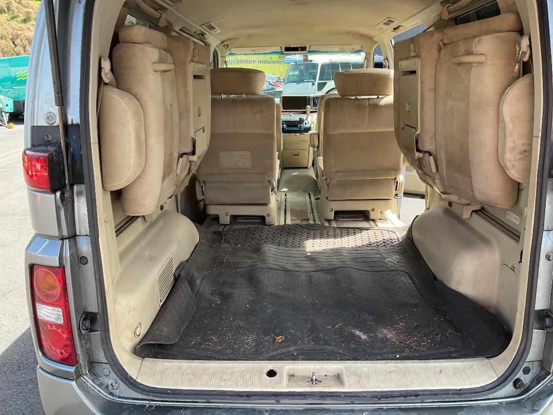 Photo '10' of Nissan Elgrand