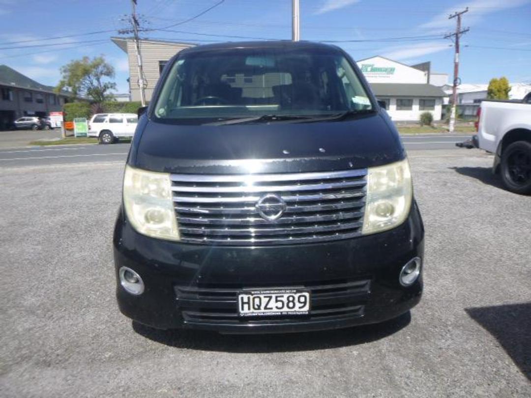 Photo '3' of Nissan Elgrand