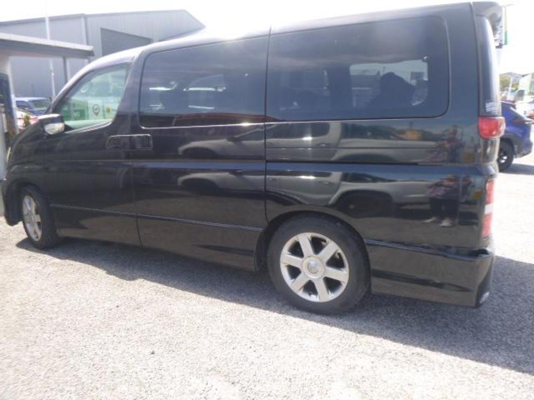 Photo '7' of Nissan Elgrand