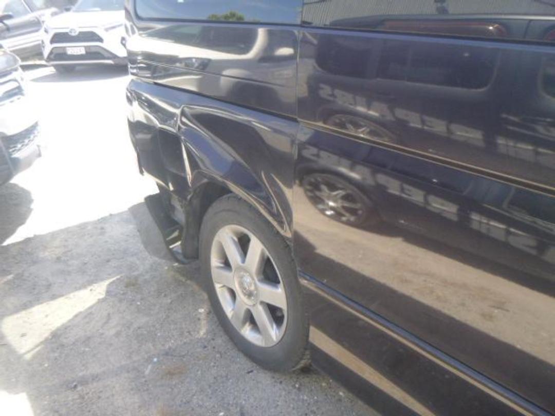 Photo '32' of Nissan Elgrand