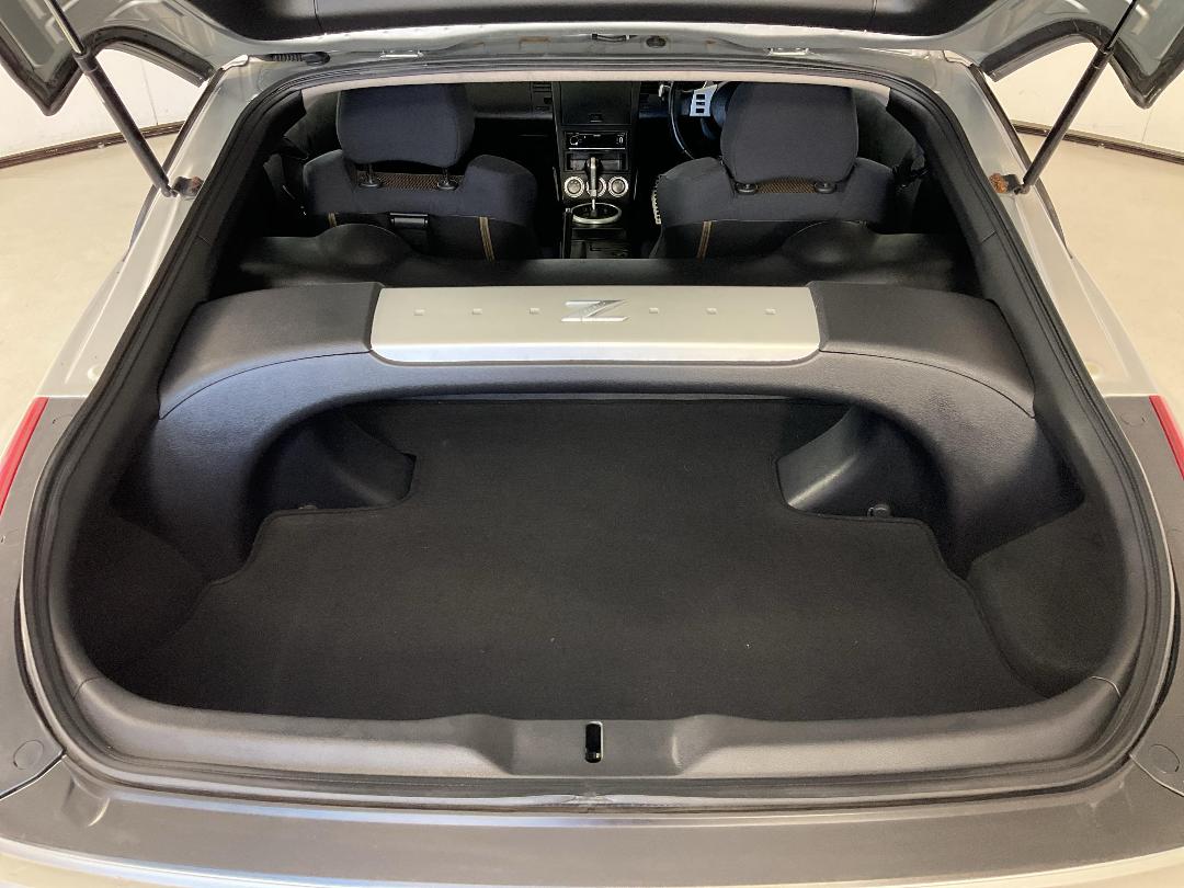 Photo '14' of Nissan Fairlady