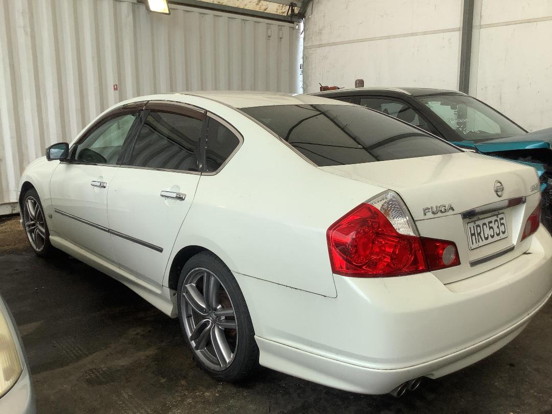 Photo '6' of Nissan Fuga 450GT Photo '6' of Nissan Fuga 450GT