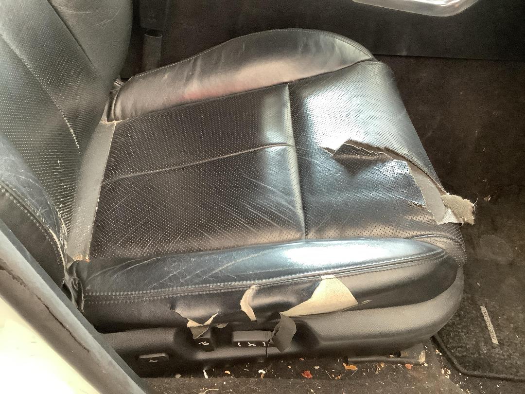 Photo '9' of Nissan Fuga 450GT Photo '9' of Nissan Fuga 450GT