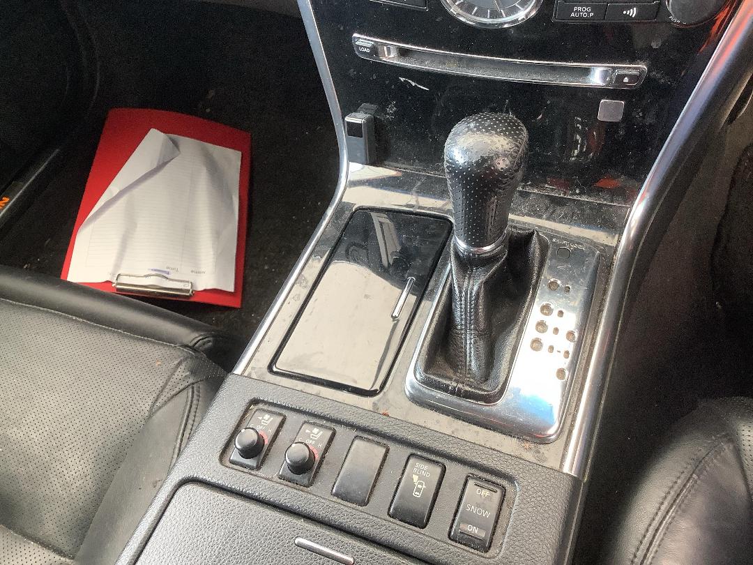 Photo '18' of Nissan Fuga 450GT Photo '18' of Nissan Fuga 450GT