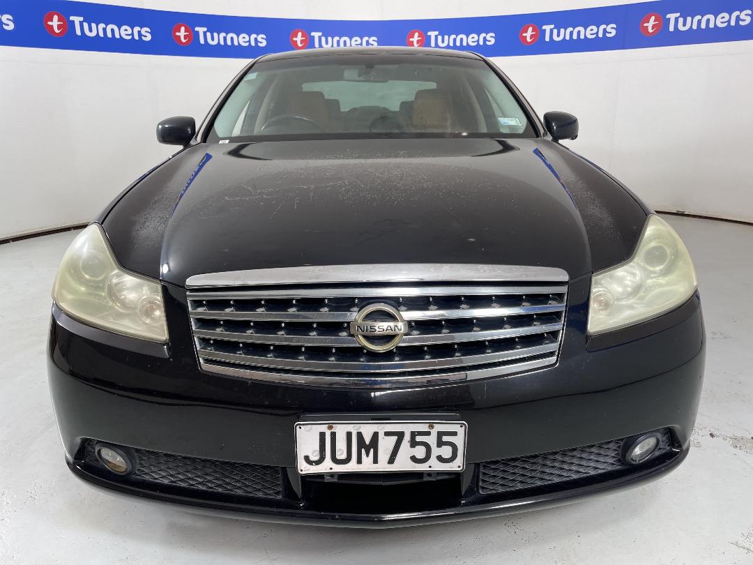 Photo '2' of Nissan Fuga