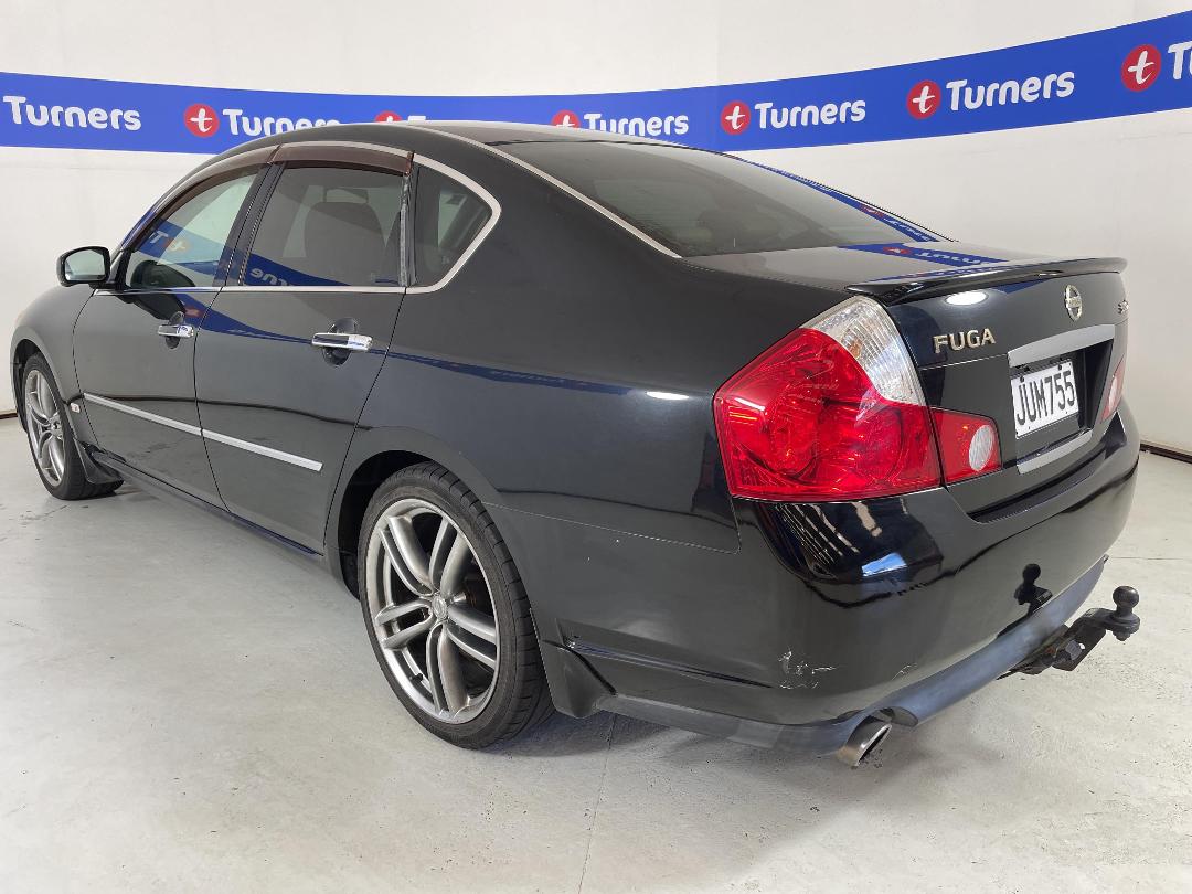 Photo '5' of Nissan Fuga