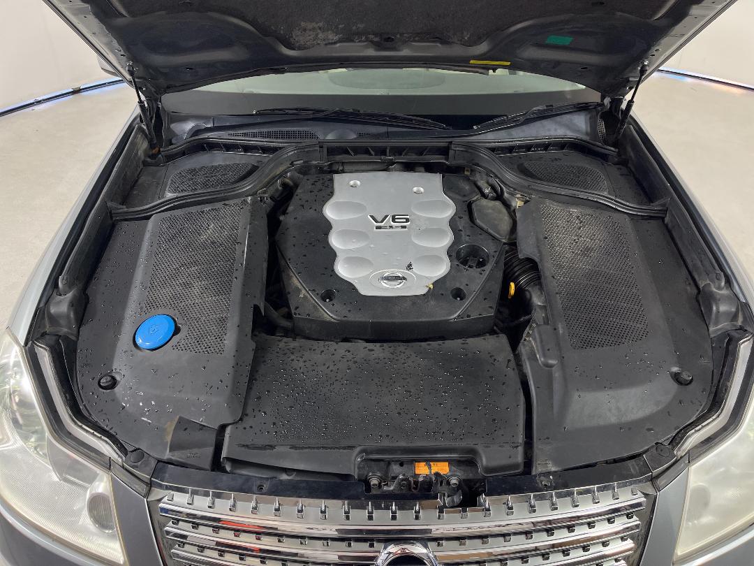 Photo '13' of Nissan Fuga