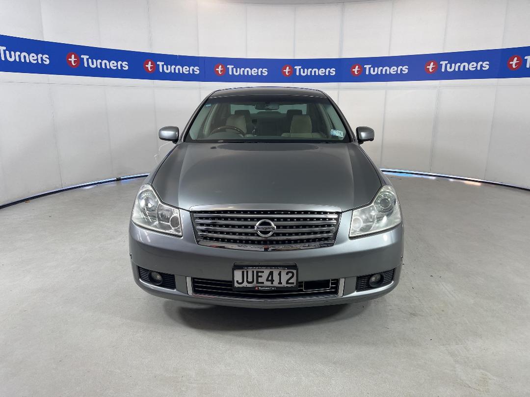 Photo '2' of Nissan Fuga